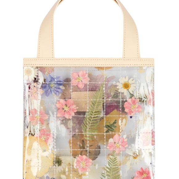 🌸 Dauphinette Crushed Garden Quilted Tote 🌺 - Picture 2 of 7